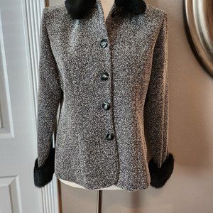 Positive Attitude Black Print Jacket w/Faux Fur Collar.  Petite Size 8